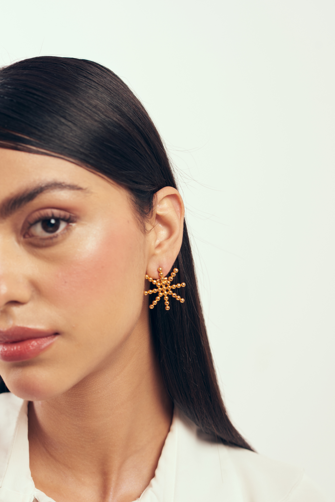 Vega studded earrings