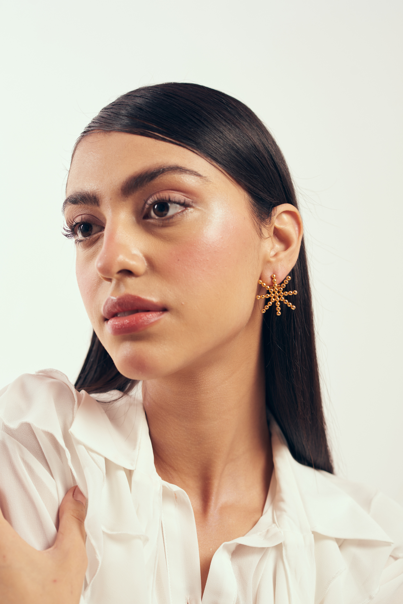 Vega studded earrings